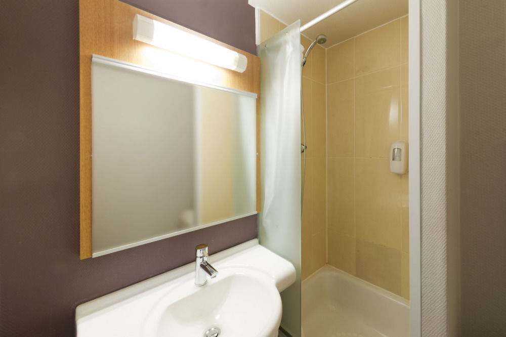B&B Hotel Rennes Sud Chantepie エクステリア 写真