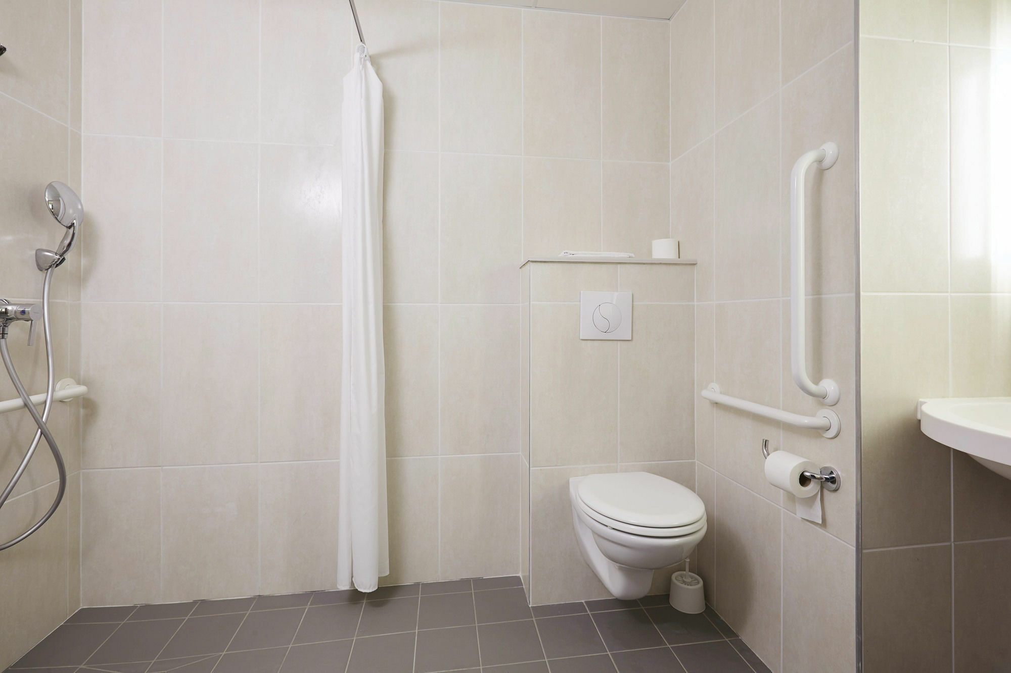 B&B Hotel Rennes Sud Chantepie エクステリア 写真